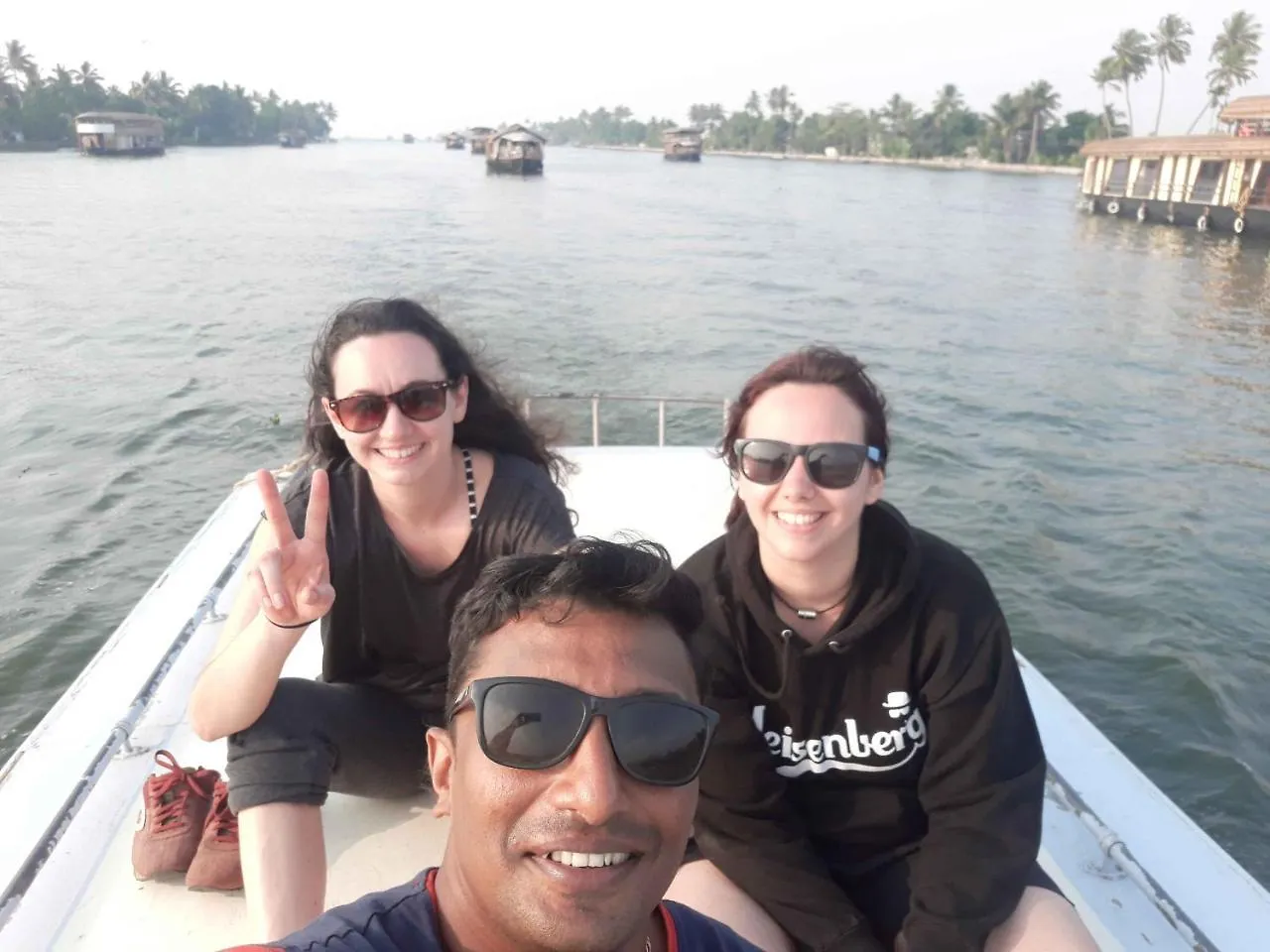 Abru'S Holidays International Travelers Alappuzha 0*,